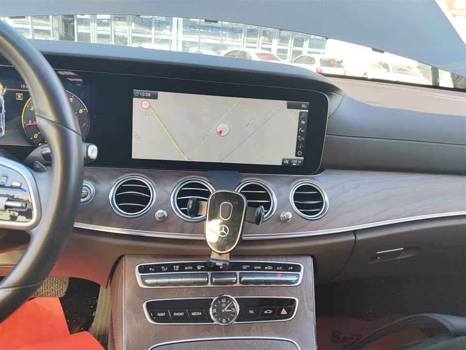 Mercedes-Benz E-class Mercedes-Benz E-class