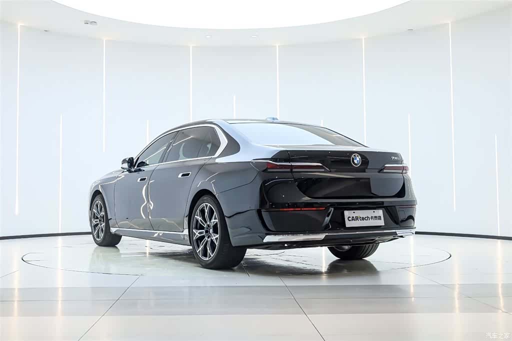 BMW 7 Series, 2024 8