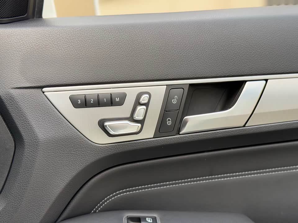 Mercedes-Benz E-class Mercedes-Benz E-class