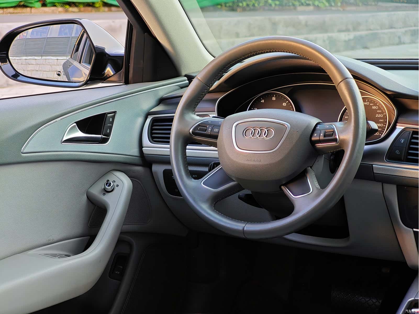 Audi A6L, 2014 7