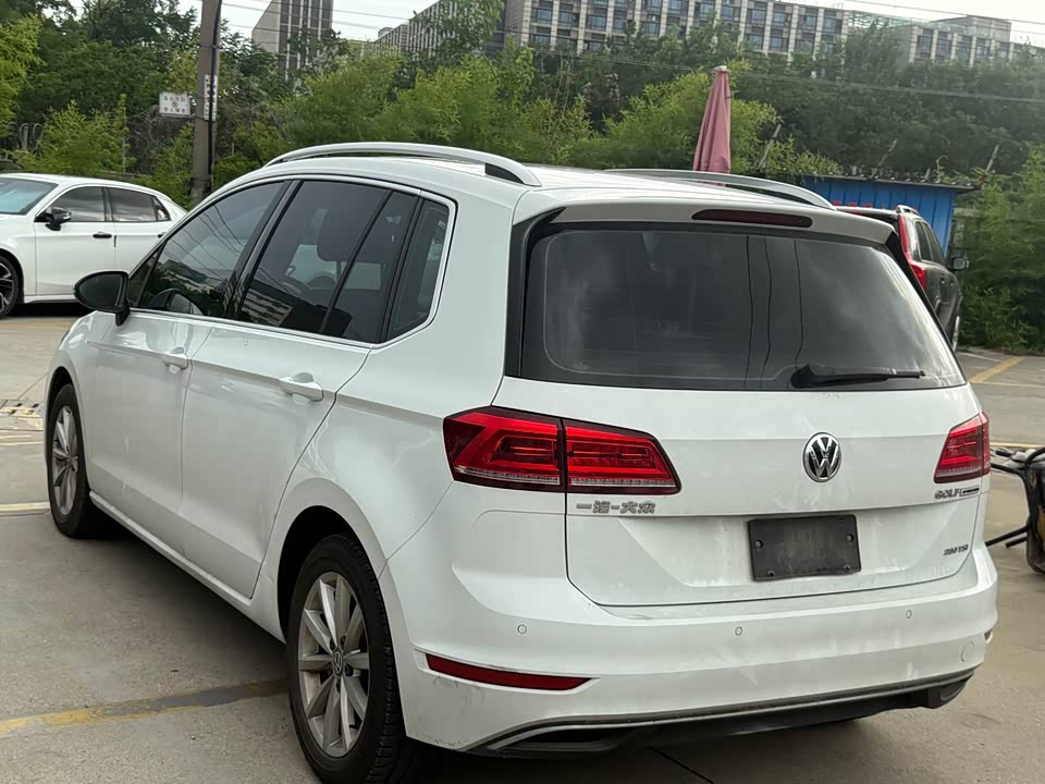 Volkswagen Golf*Jiayu Volkswagen Golf*Jiayu