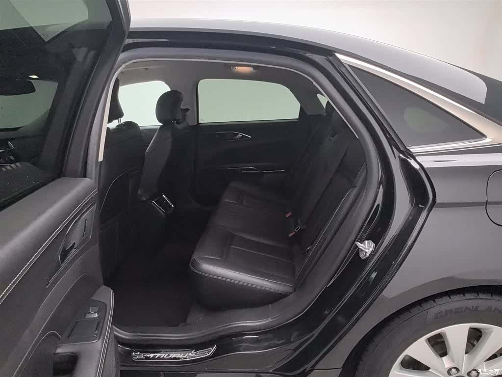 Ford Taurus, 2017 15