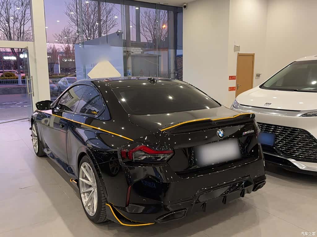 BMW M2, 2025 8