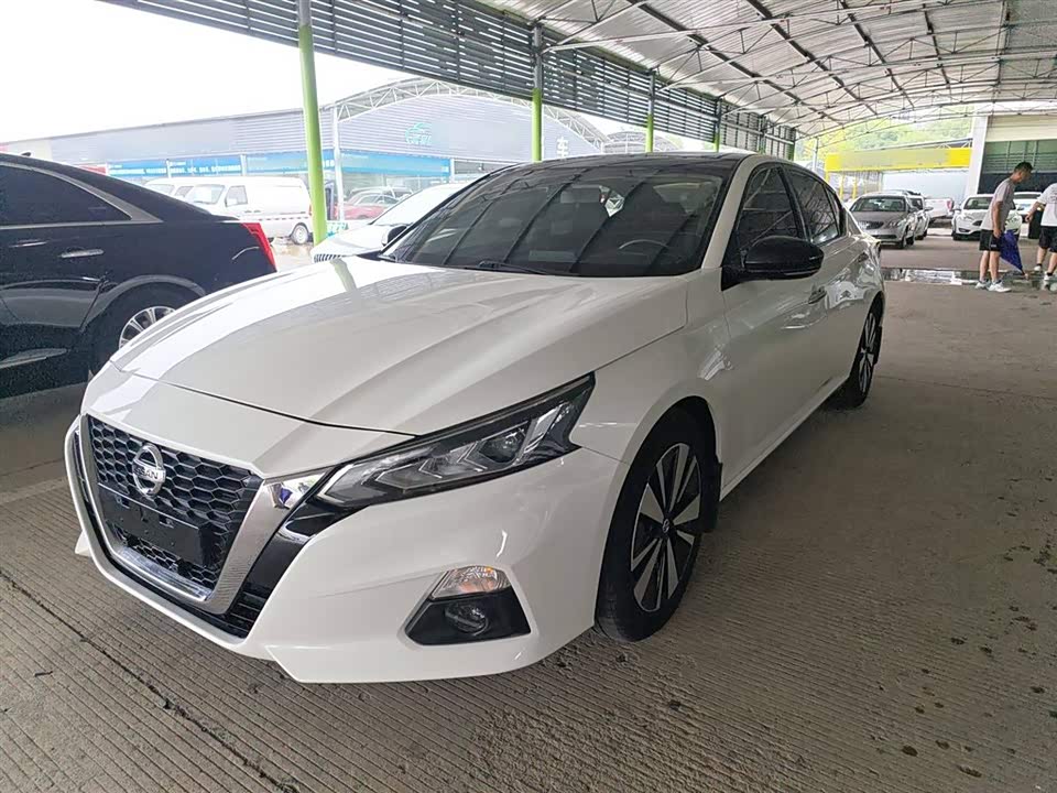 Nissan Teana