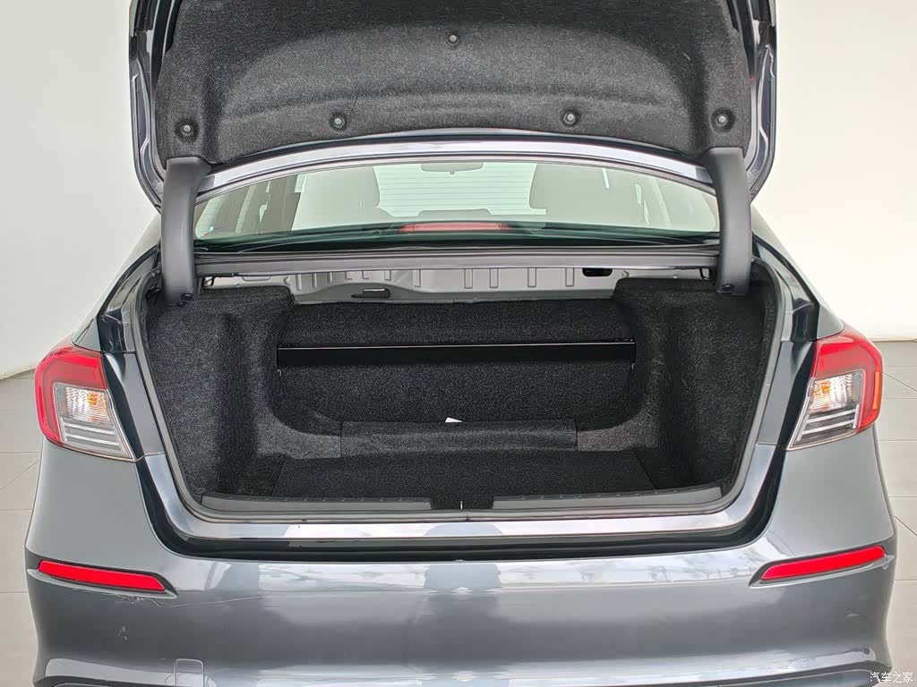 Honda Civic, 2023 16
