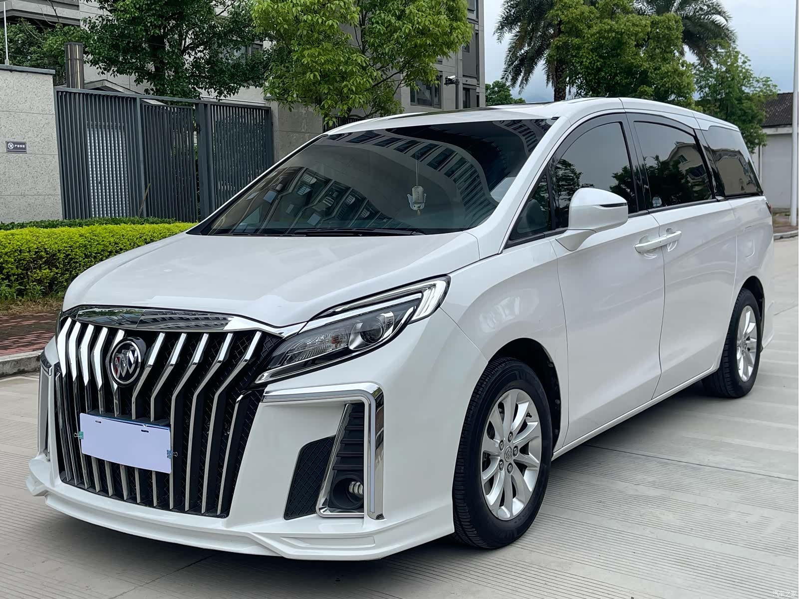 Buick GL8, 2020 1