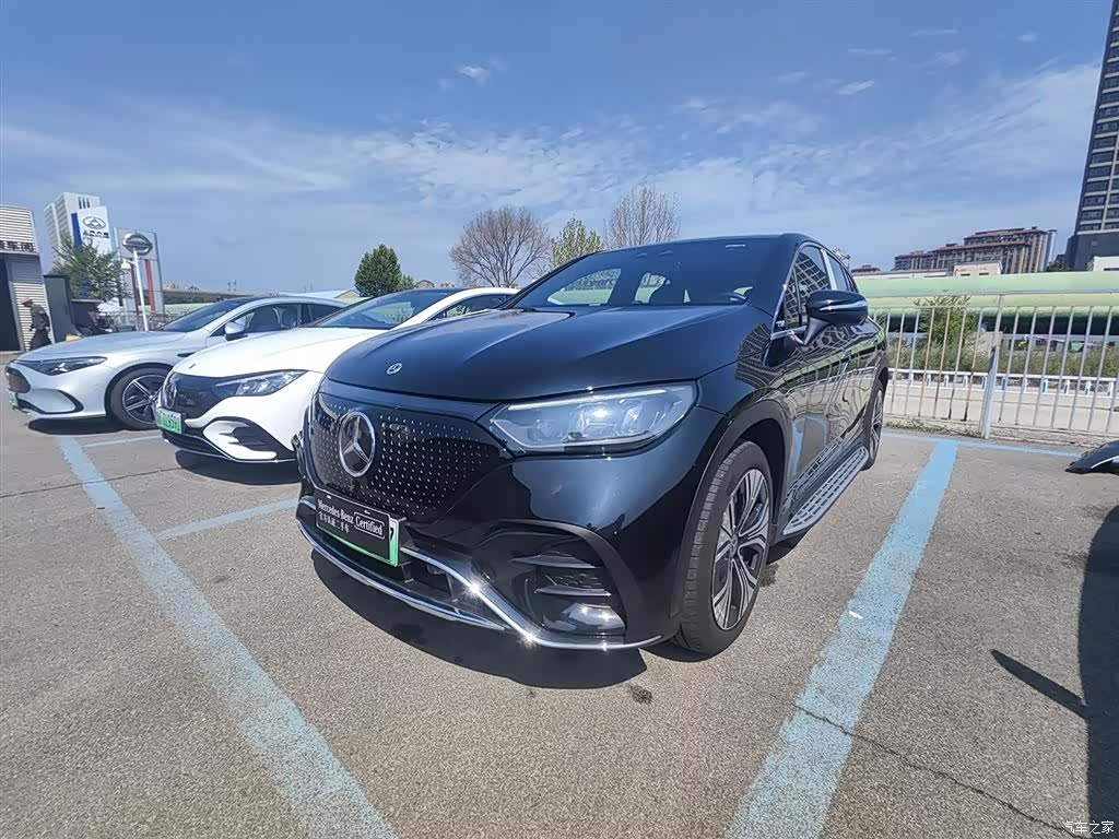 Mercedes-Benz EQE, 2025 1