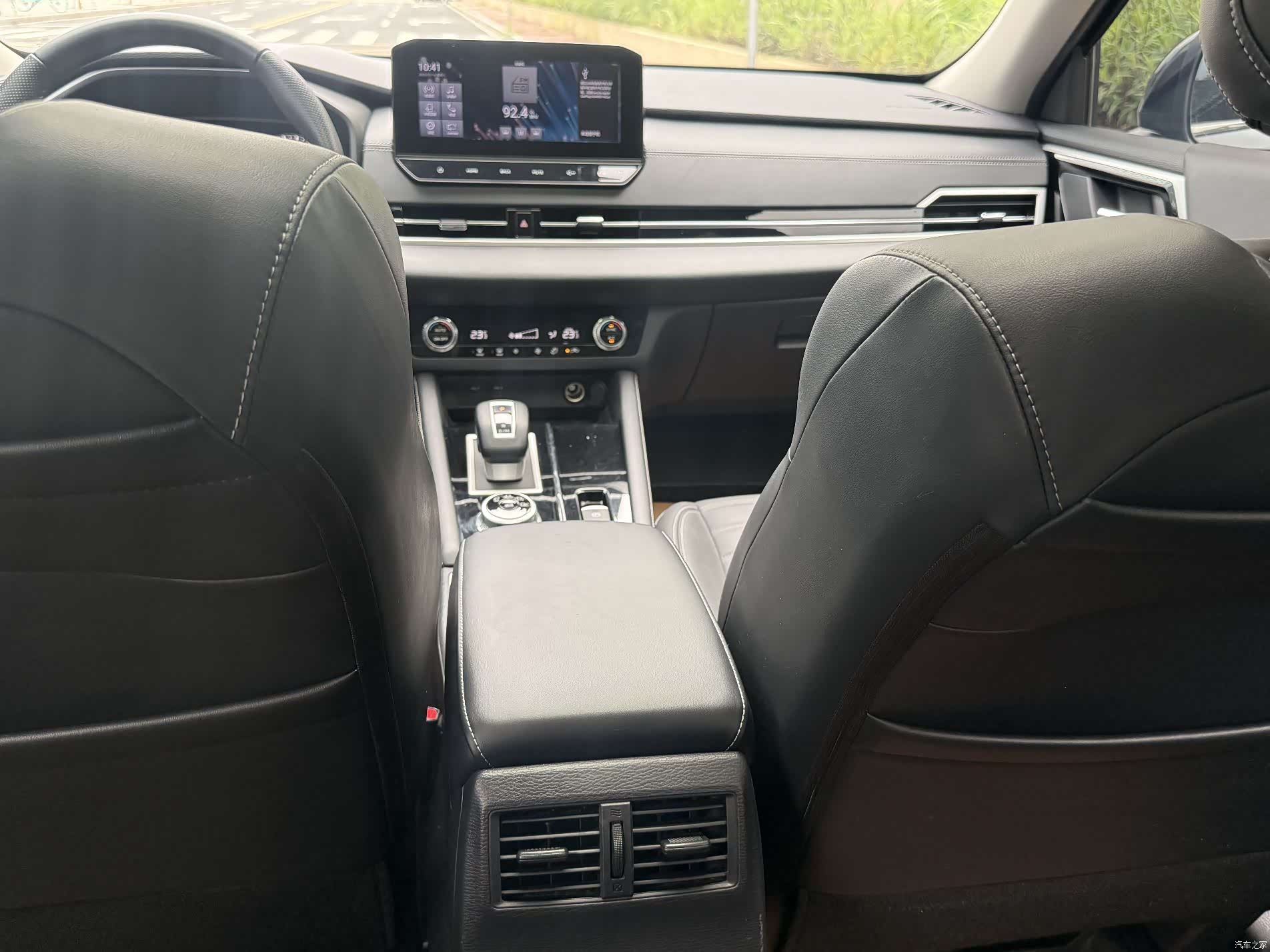 Mitsubishi Outlander, 2023 10