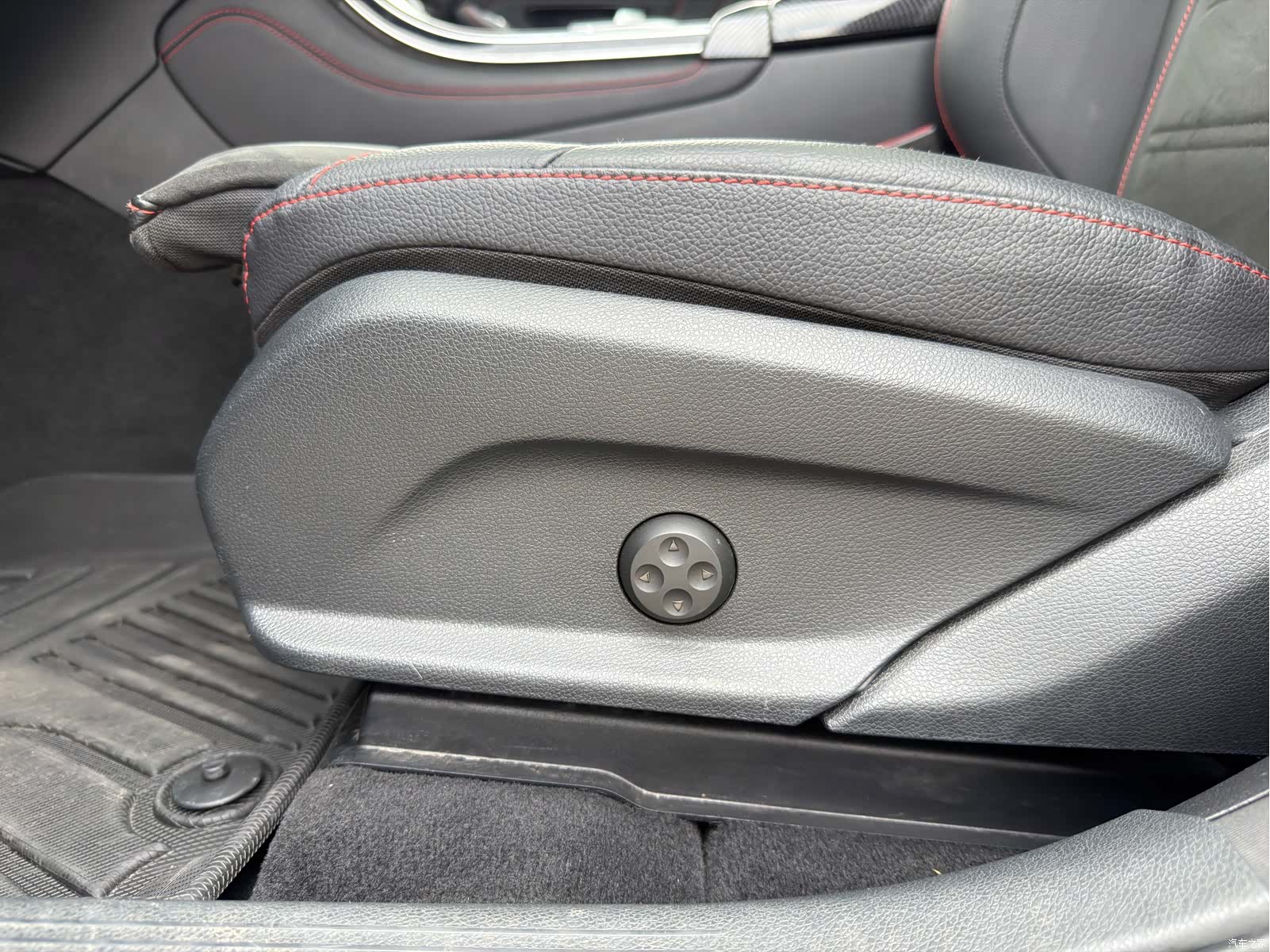 Mercedes-Benz GLC, 2018 18