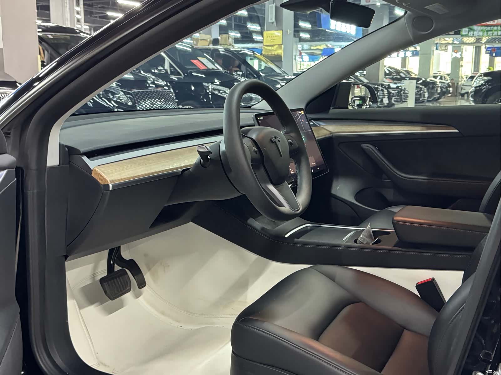 Tesla Model 3, 2022 4