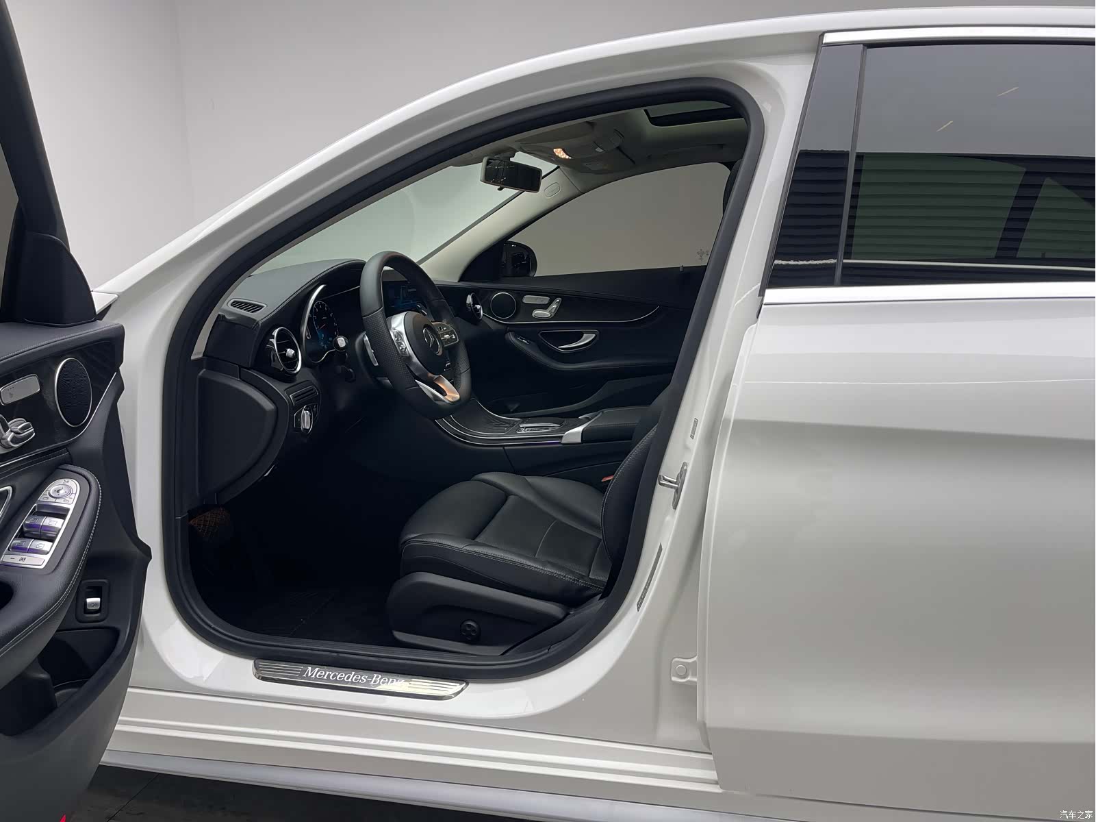 Mercedes-Benz C-Class, 2020 16