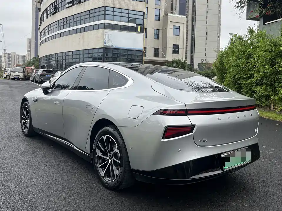 XPENG P7