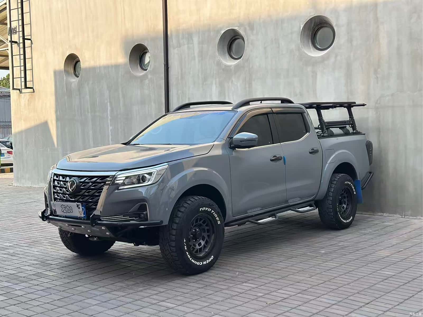 Nissan M9T