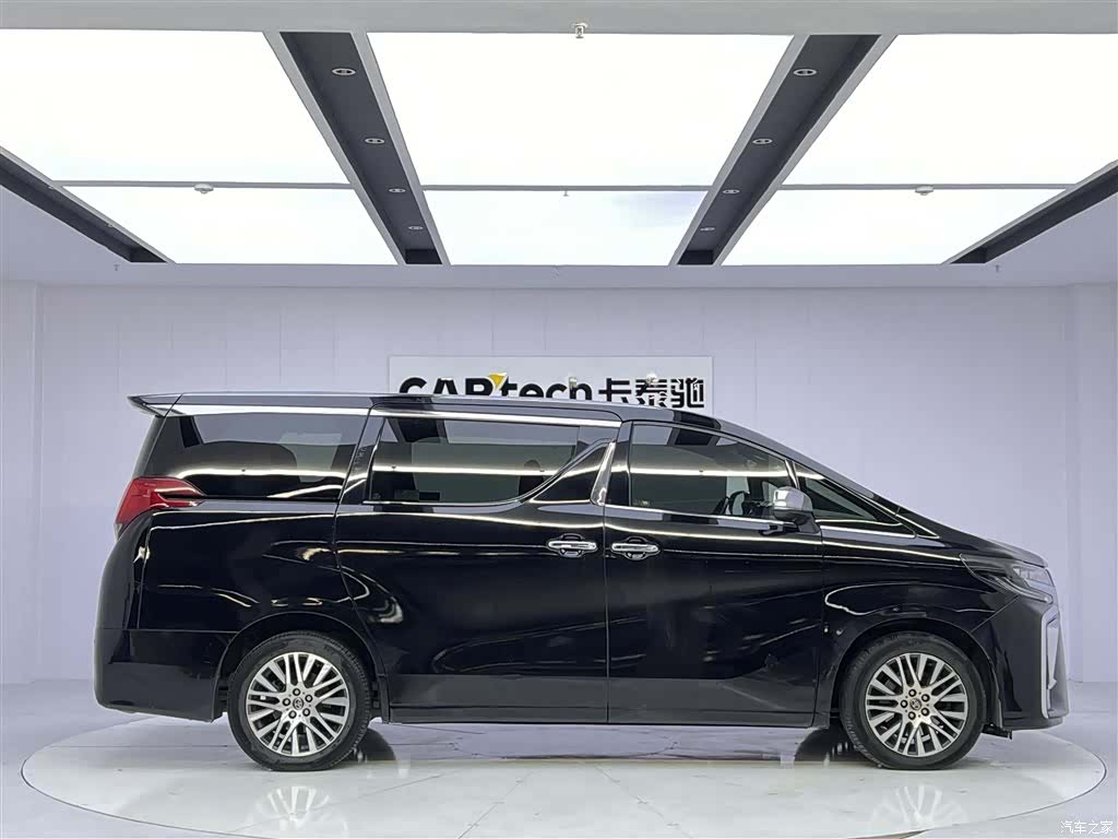 Toyota Alphard, 2018 4