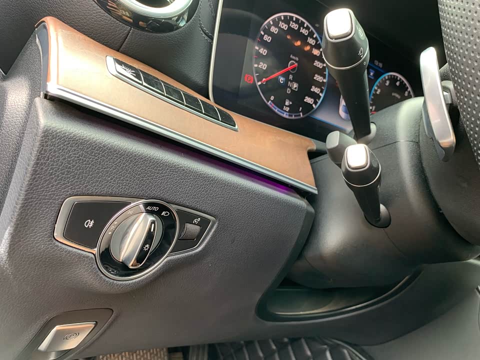 Mercedes-Benz E-class Mercedes-Benz E-class