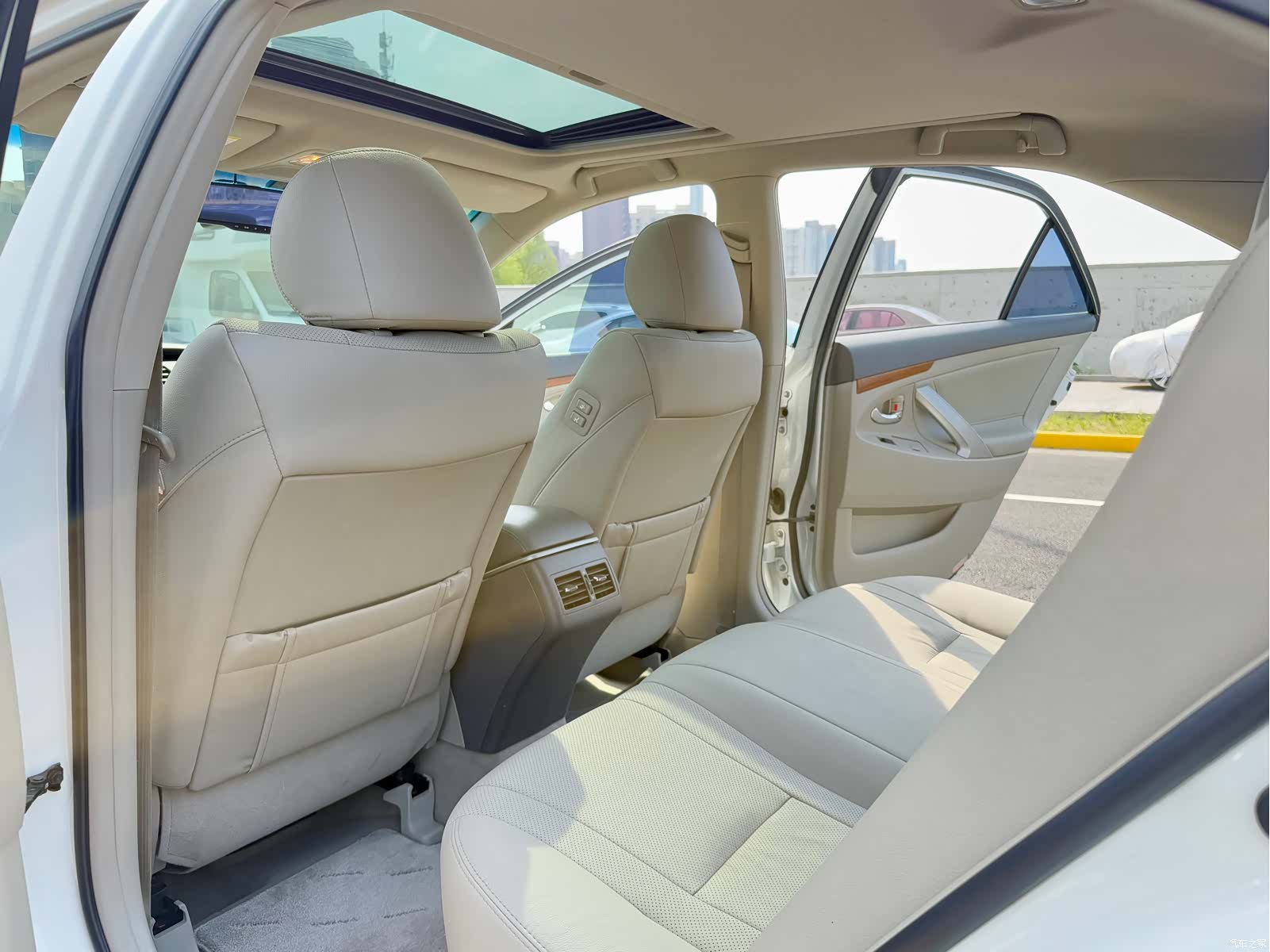Toyota Camry, 2011 12