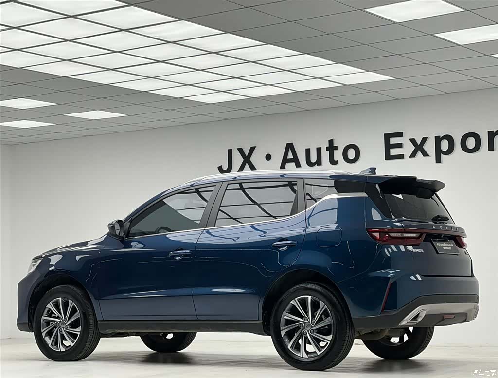 Geely X6, 2022 24