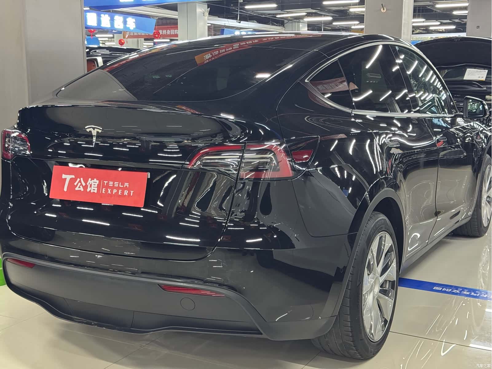 Tesla Model Y, 2022 9