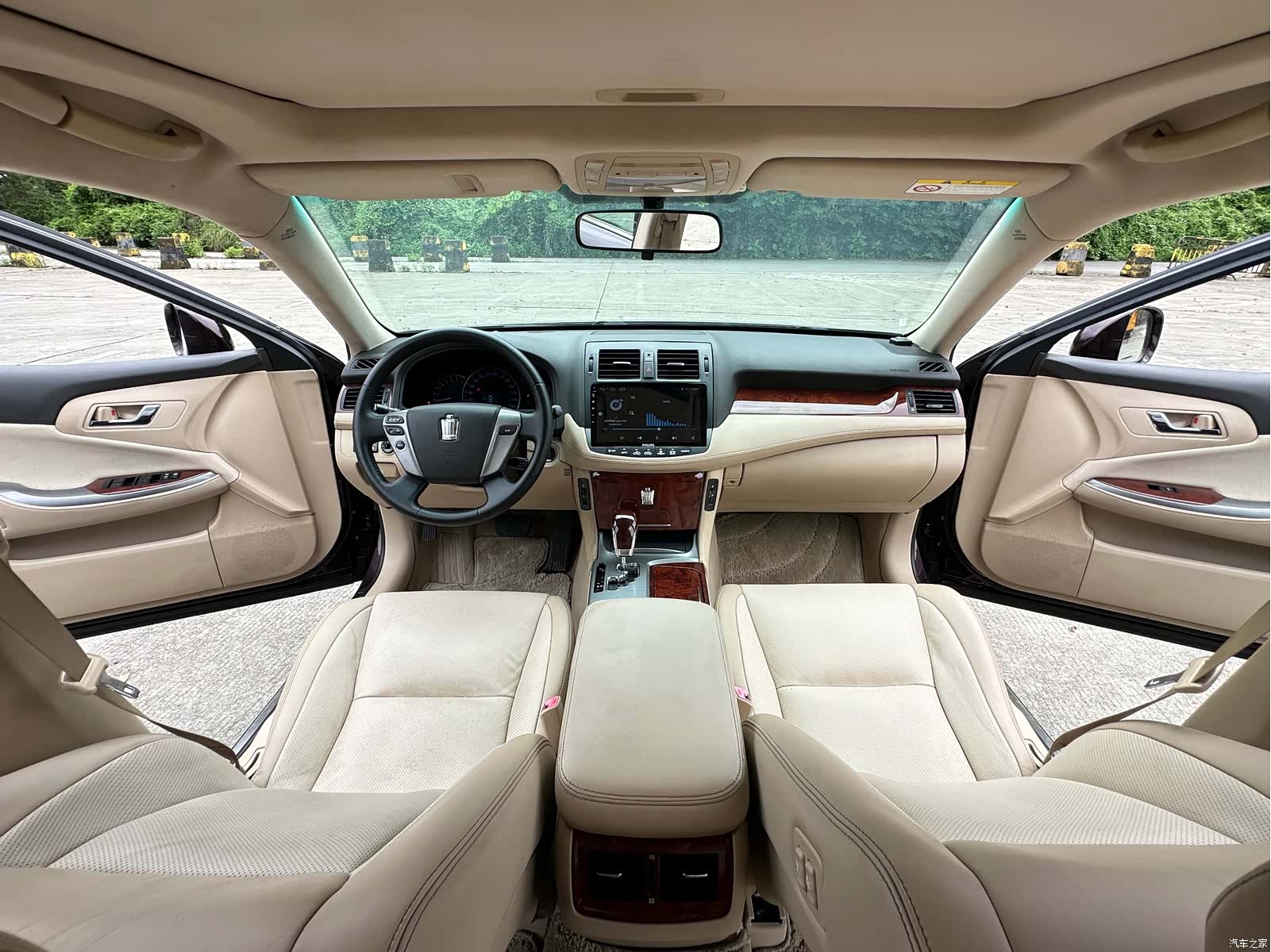 Toyota Crown, 2014 8