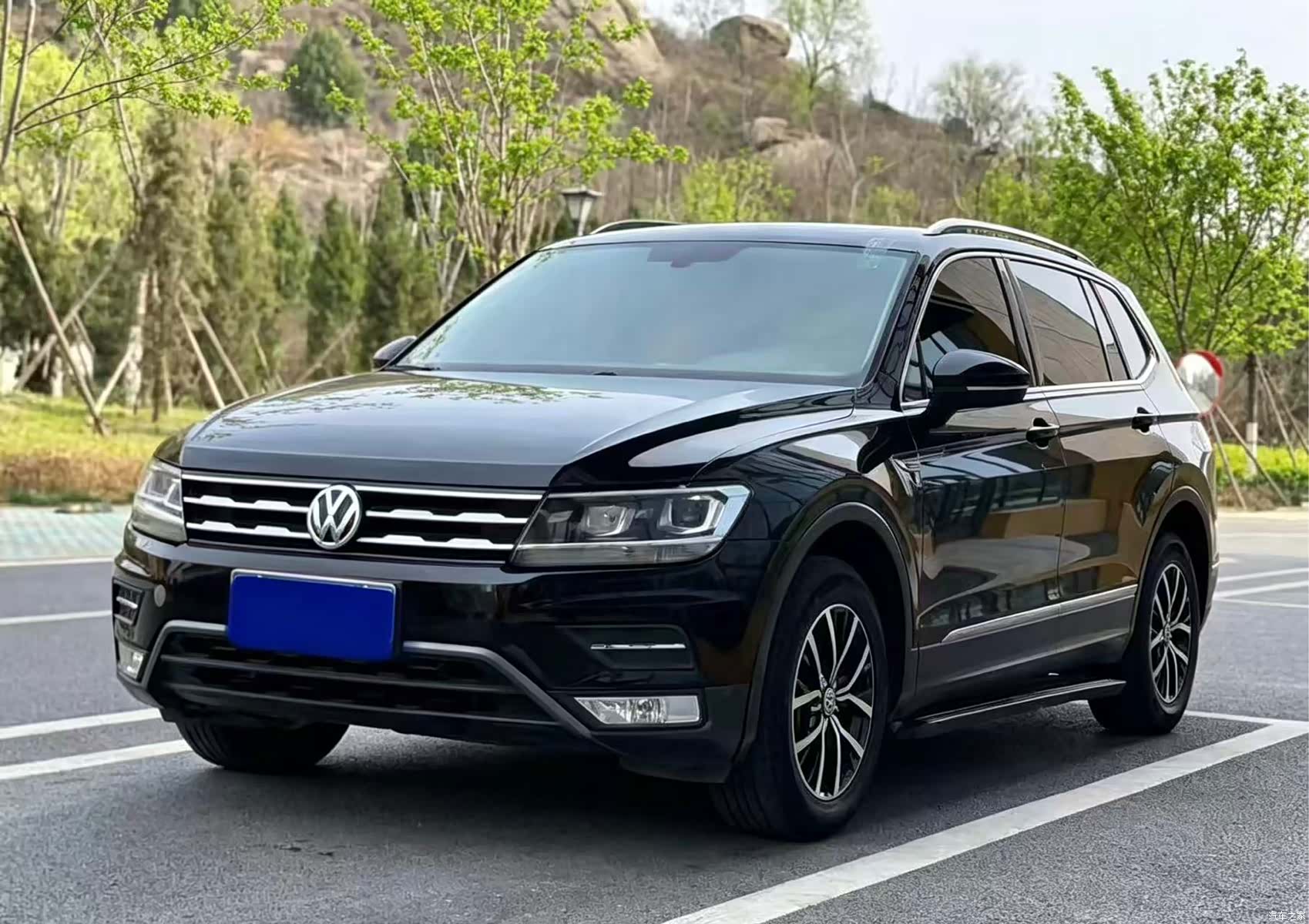 Volkswagen Tiguan L, 2019 1