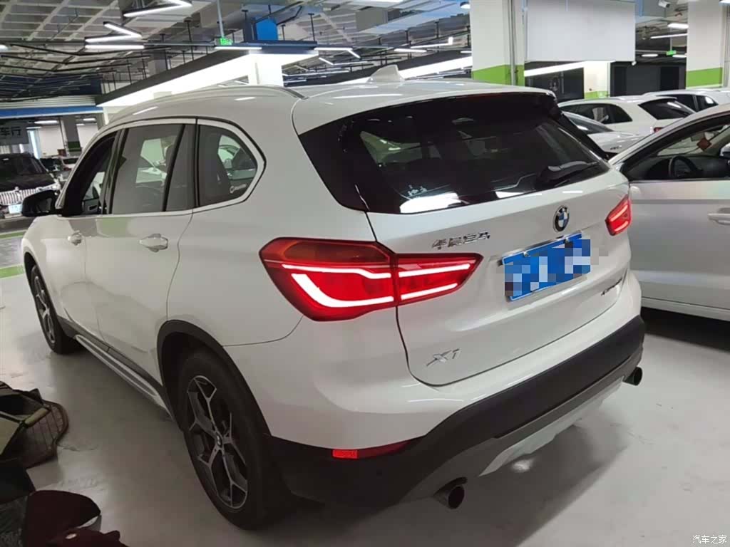 BMW X1, 2019 все фото