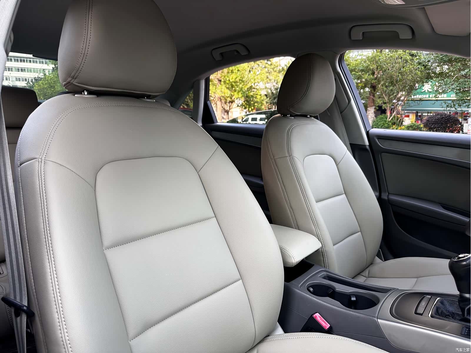 Audi A4L, 2011 21