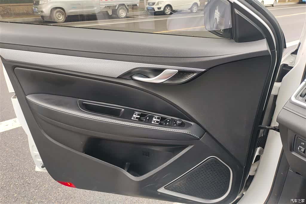 Geely S1, 2020 7