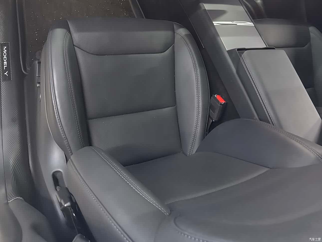 Tesla Model Y, 2025 12