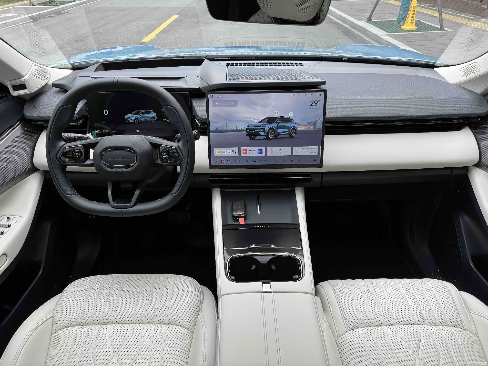 Lynk & Co 02, 2026 12