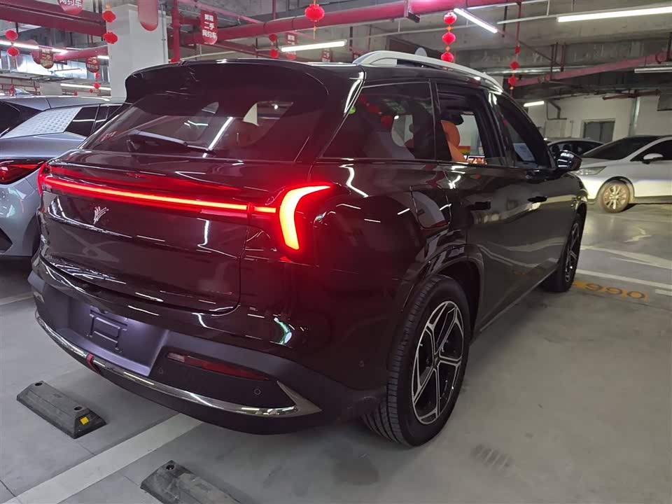 Neta Nezha L