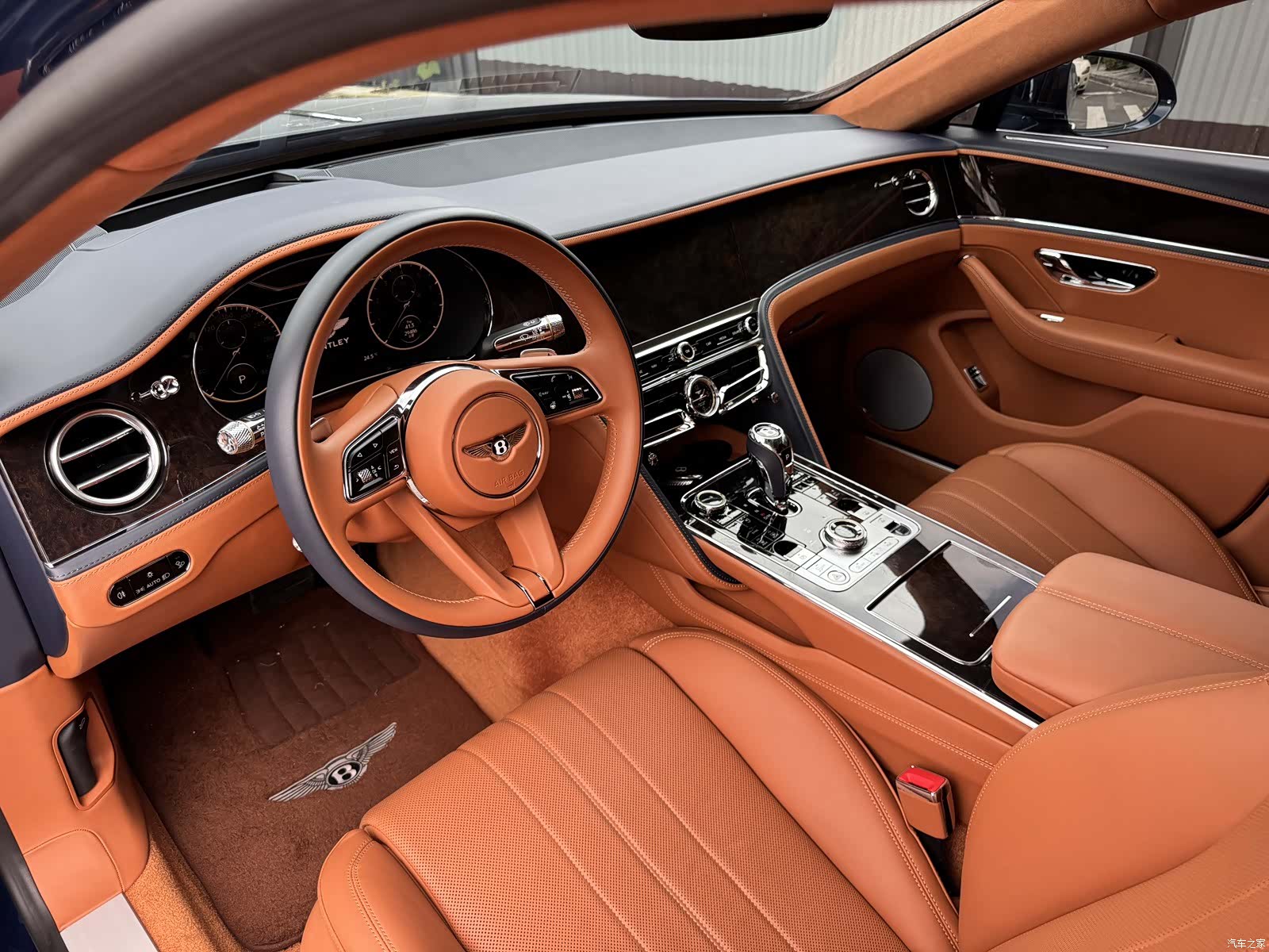 Bentley Flying Spur, 2021 12