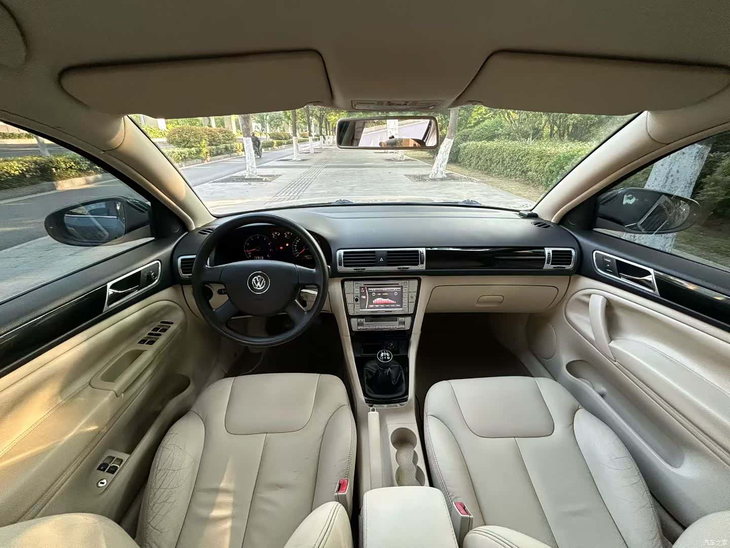 Volkswagen Passat, 2011 6
