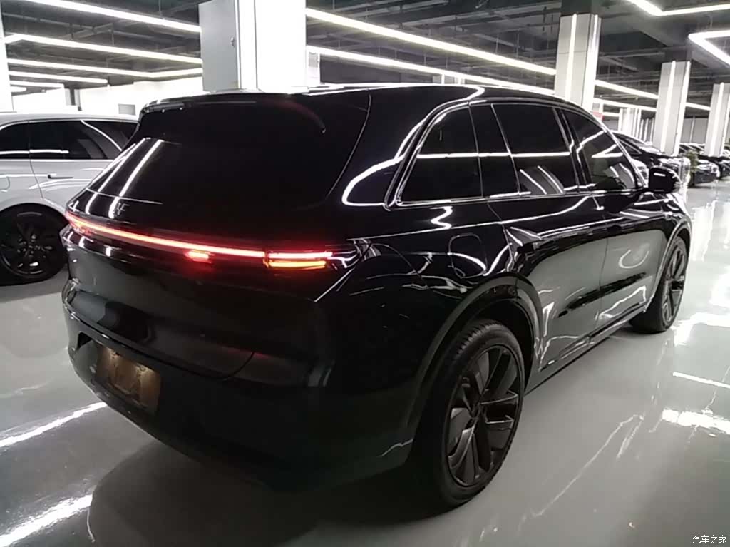 Li Auto L6, 2024 7