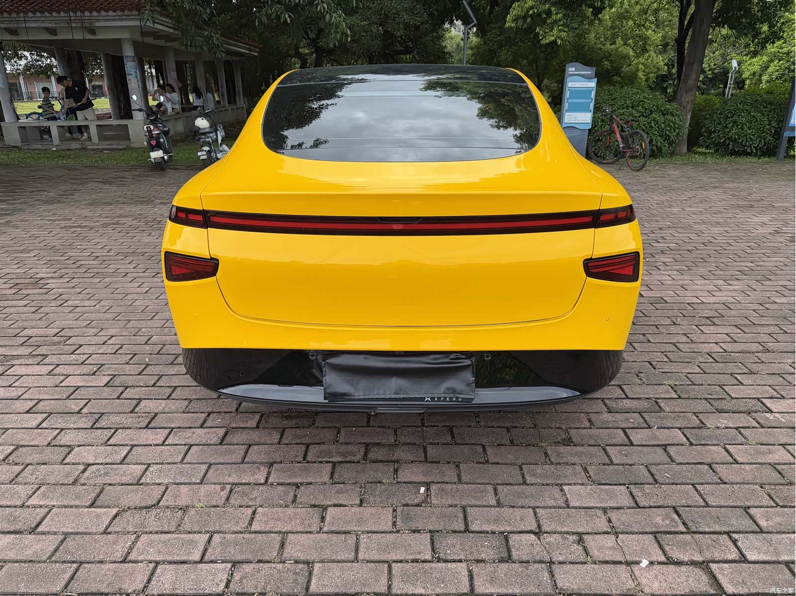 Xpeng P7, 2020 6
