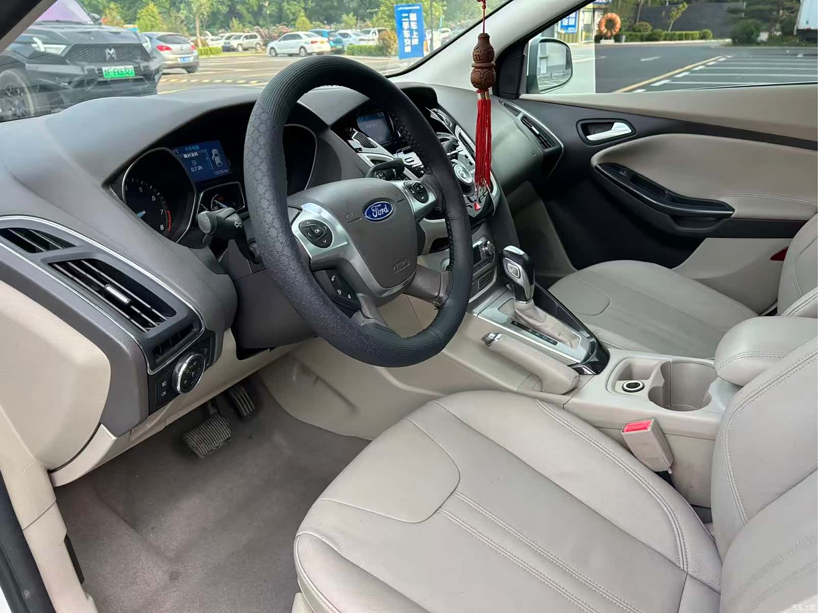 Ford Focus, 2014 9