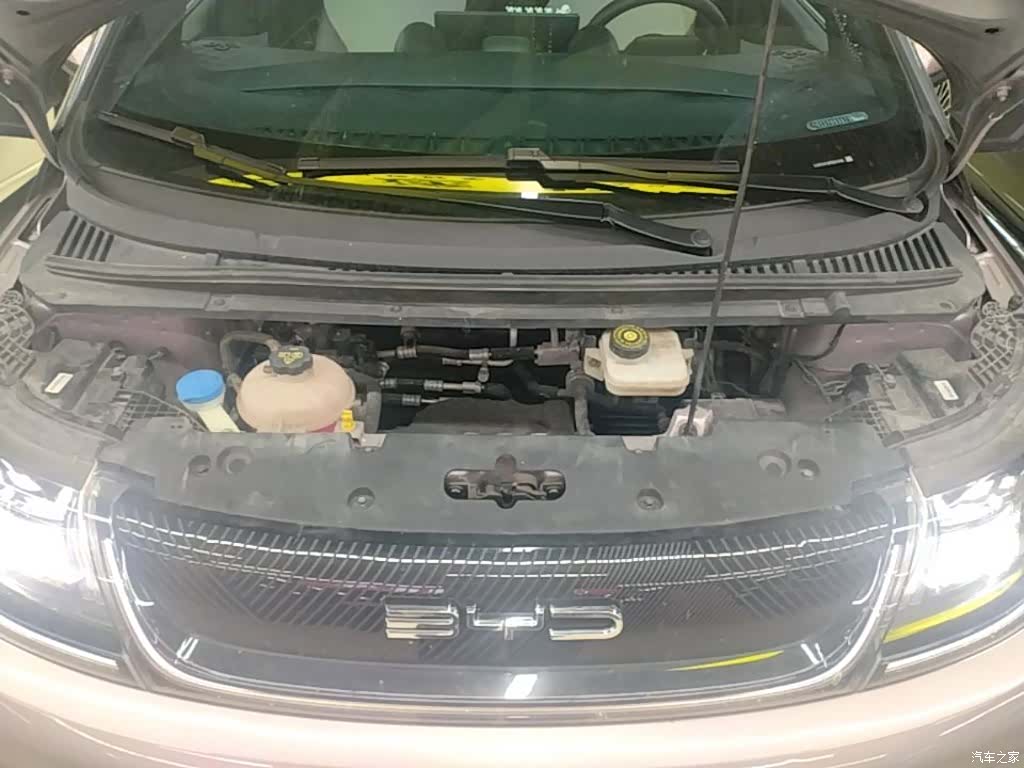 BYD Dolphin, 2022 20