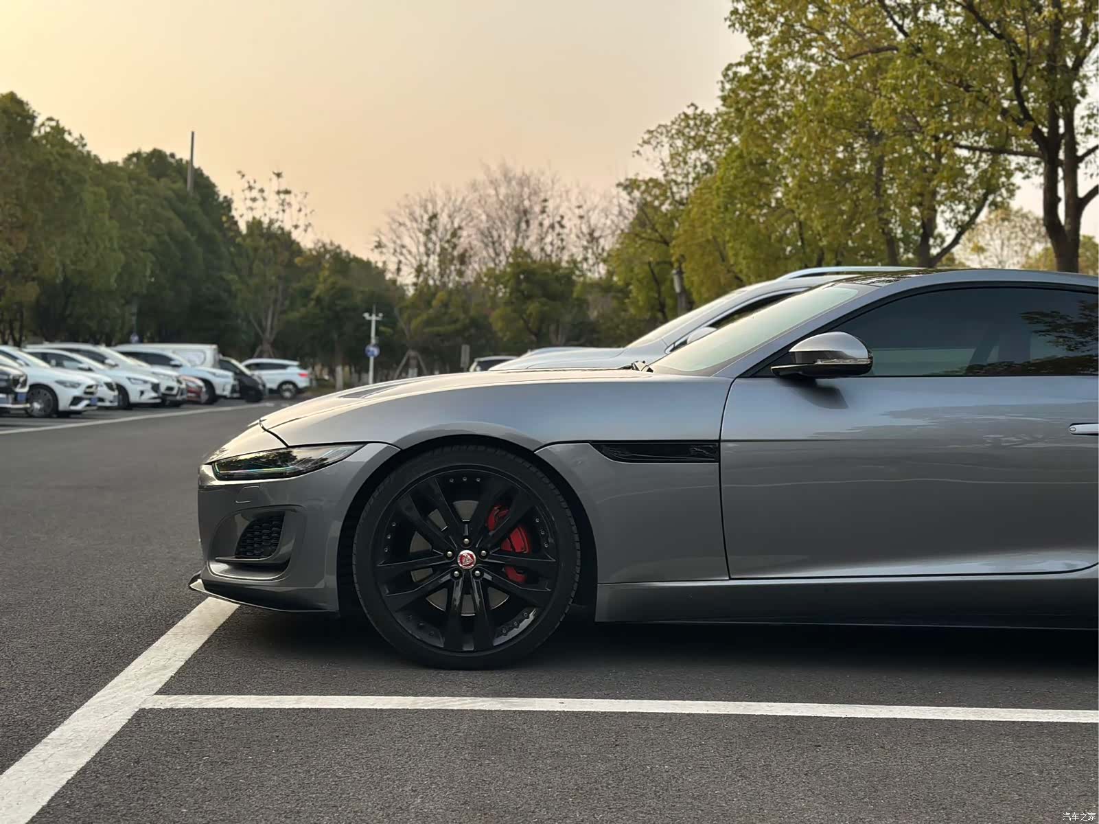 Jaguar F-TYPE, 2022 4