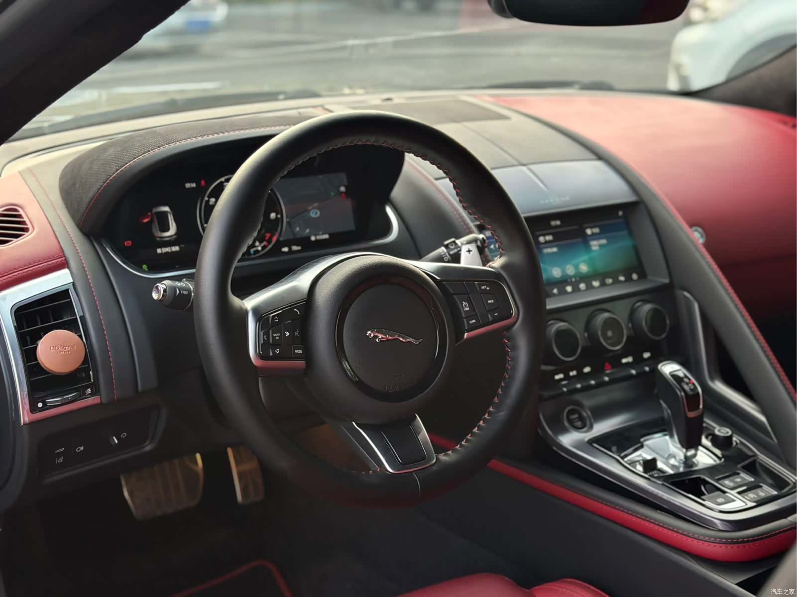 Jaguar F-TYPE, 2022 11