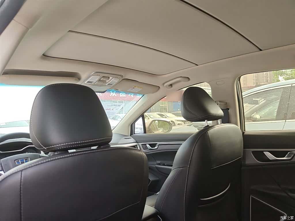 Geely Emgrand, 2018 18