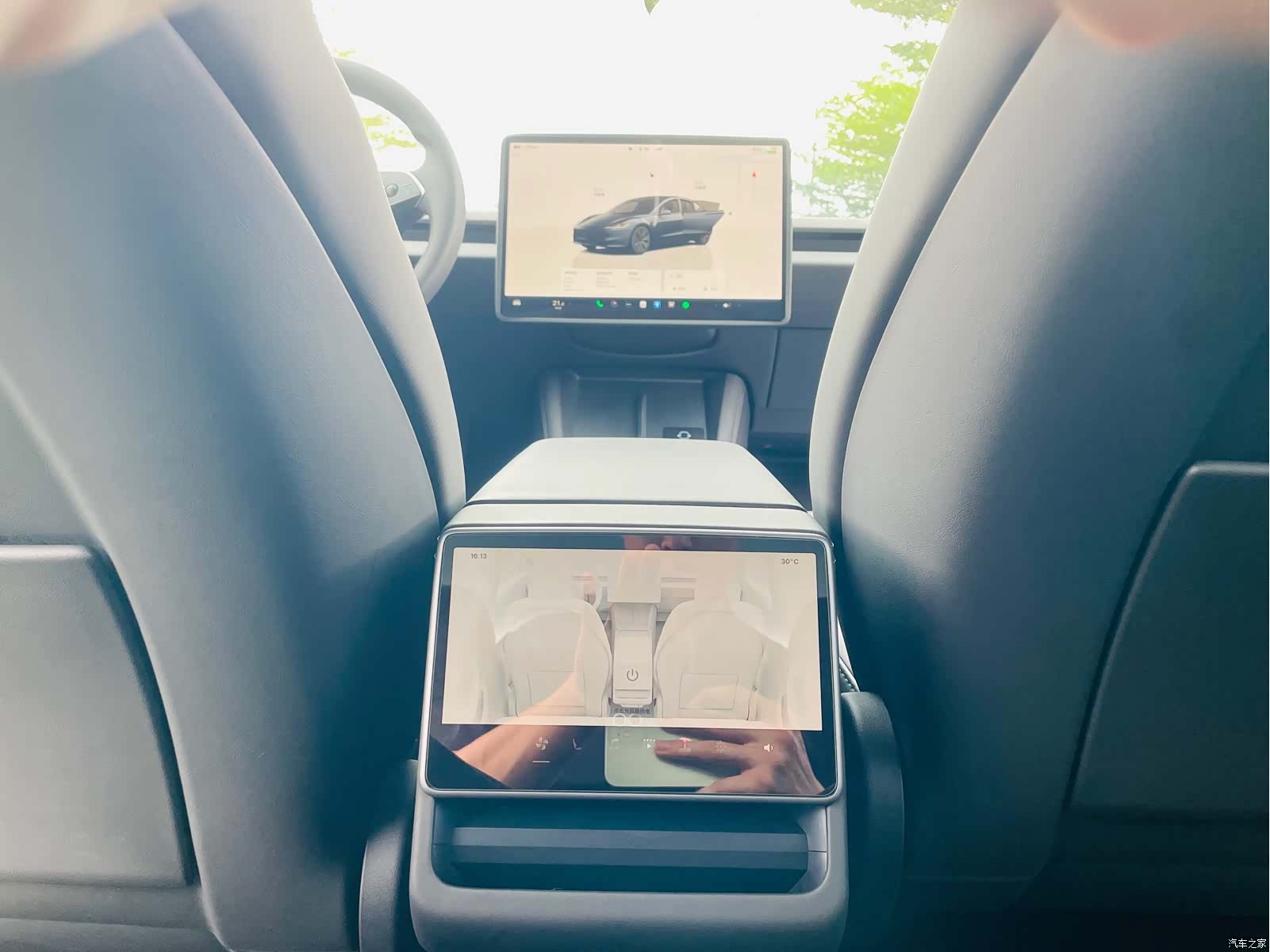Tesla Model 3, 2024 16