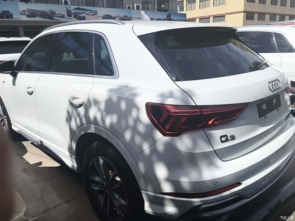 Audi Q3, 2023 все фото