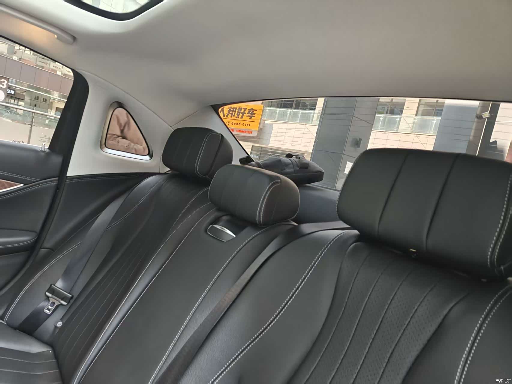 Mercedes-Benz E-Class, 2019 19