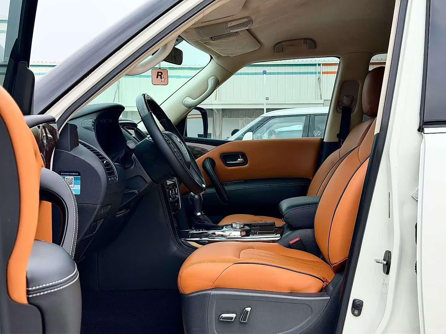 Nissan Patrol, 2020 4