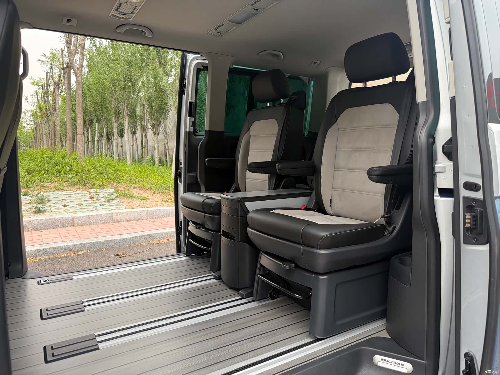 Volkswagen 7, 2019 11