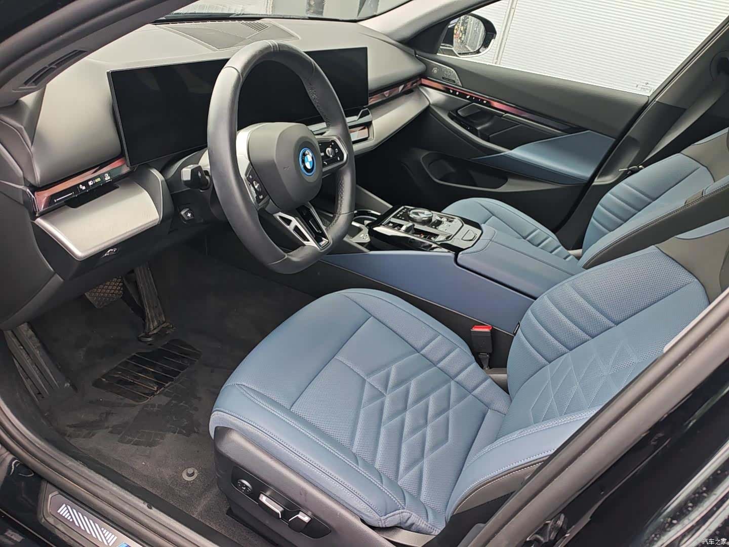 BMW i5, 2025 9