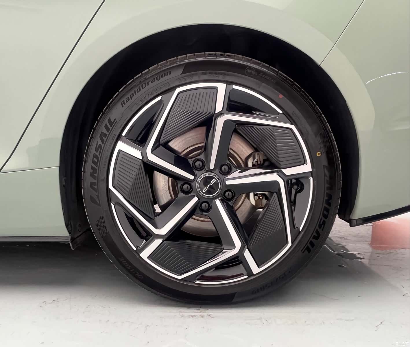 BYD Seal, 2023 13