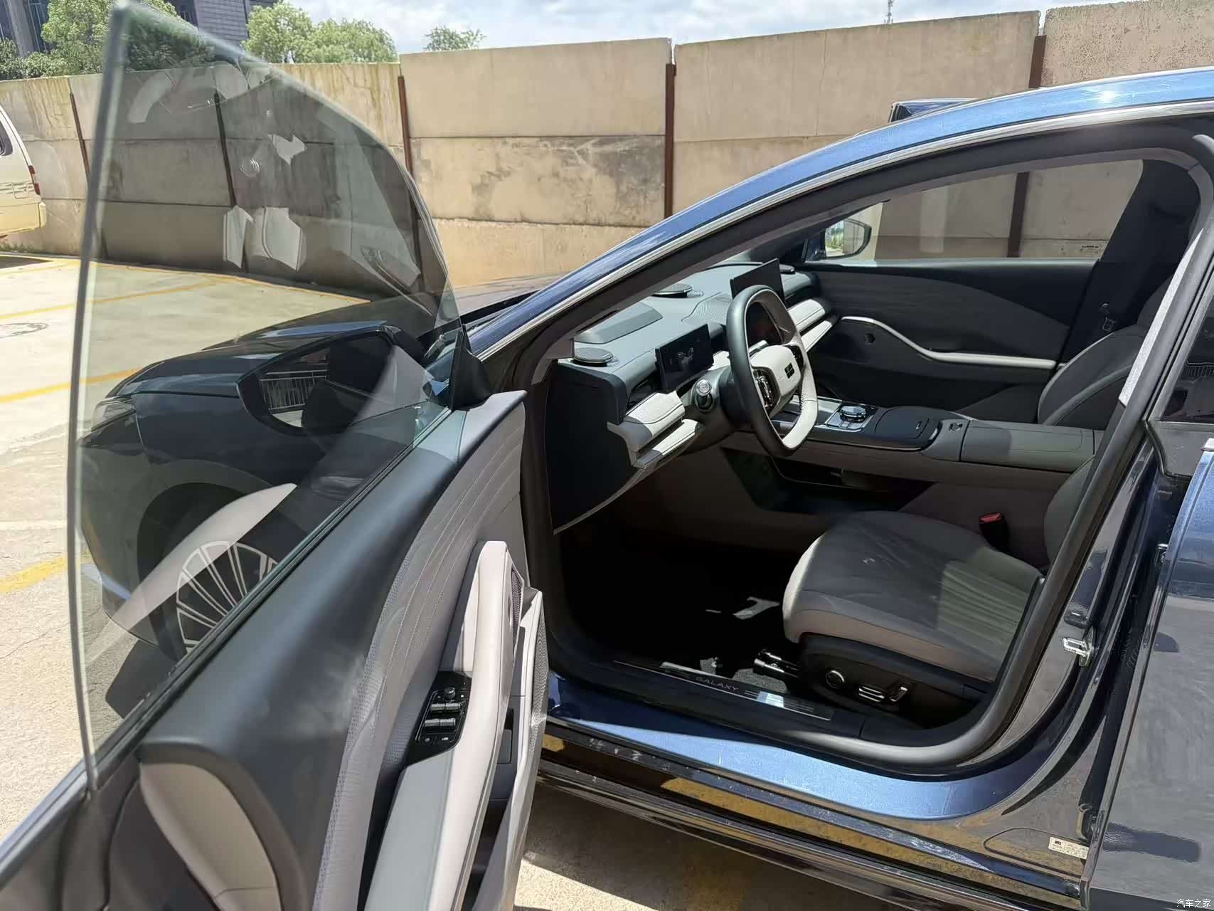 Geely 8, 2025 9