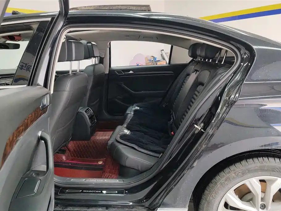 Volkswagen Magotan