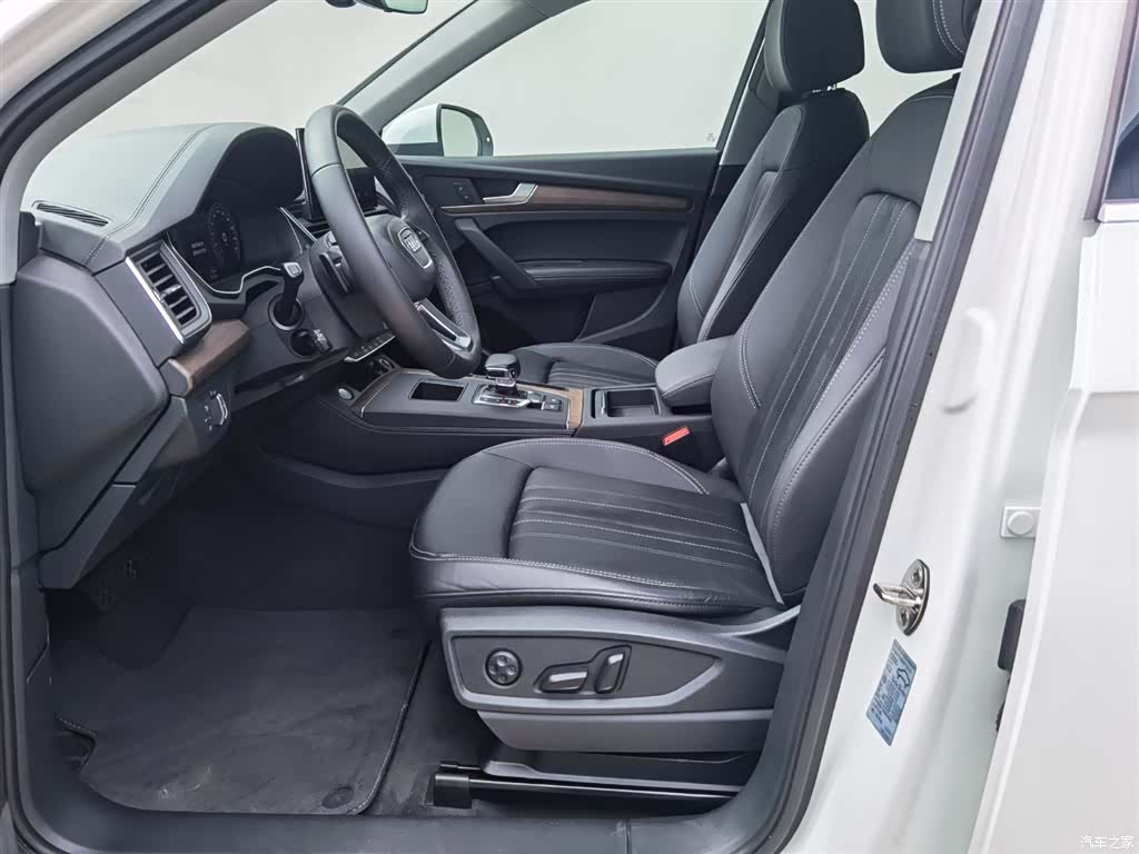 Audi Q5L, 2022 12