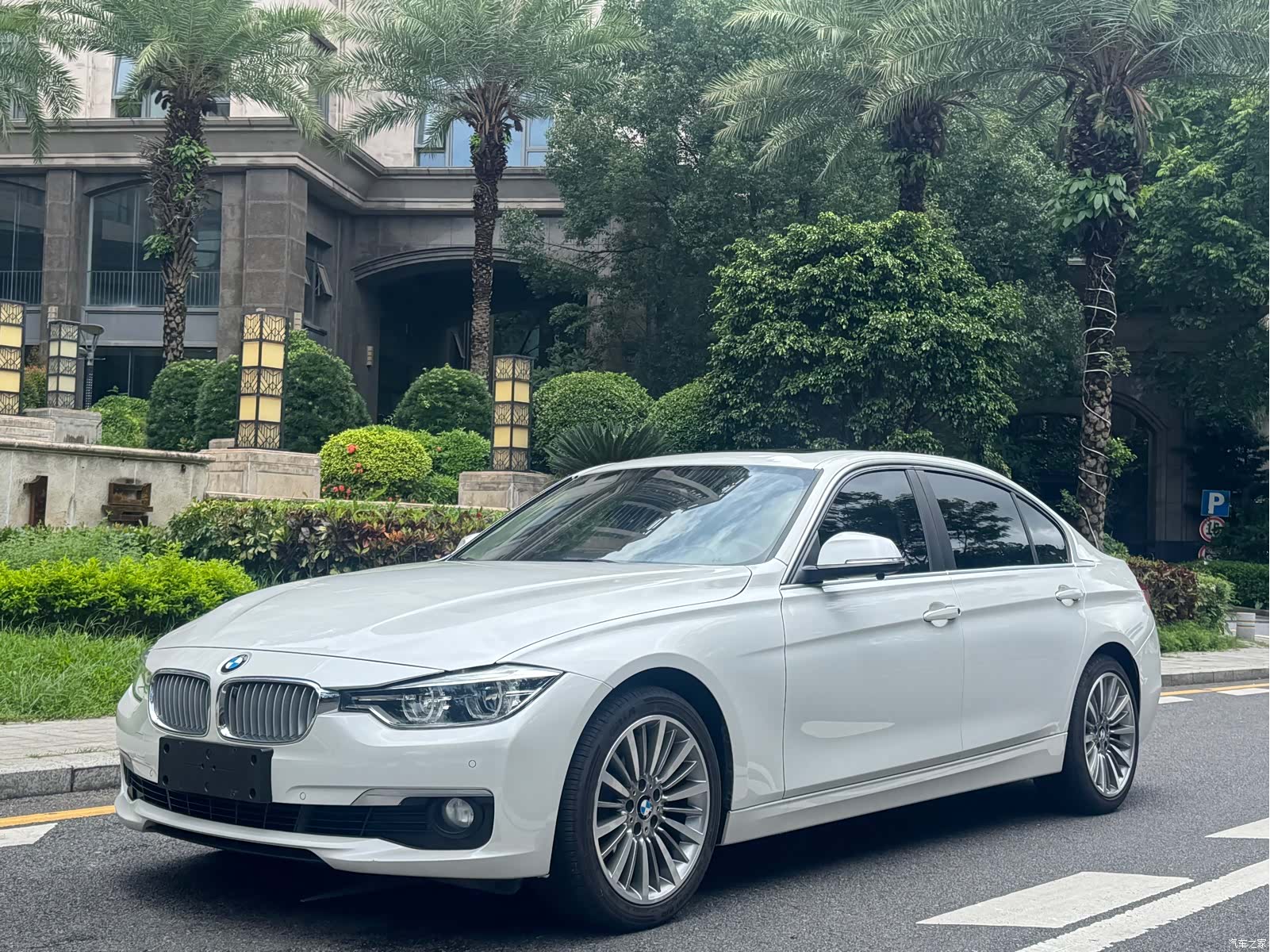 BMW 3 Series, 2019 1
